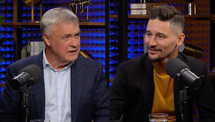 Robertas Dargis, Mantas Mikočiūnas