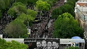 Irane prasidėjo žuvusio prezidento laidotuvių procesija