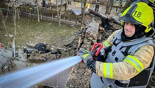 Naktį Rusija rekordiniu dronų skaičiumi atakavo Ukrainos miestus