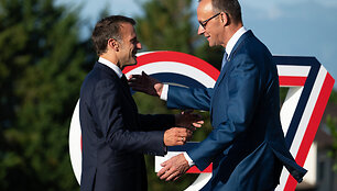 Friedrichas Merzas, Emmanuelis Macronas