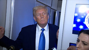 4566988_in air trump russia mideast_1_1080i60essence.00_00_00_09.Still001
