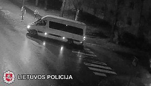 policijos-video-pesciuju-perejoje-nukentejo-nepilnamete