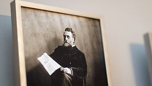 Jono Basanavičiaus portretas. LNM Signatarų namai