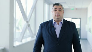 pauksciu-auginimas-be-antibiotiku-imanomas-ekspertas-atskleidzia-paukstininkystes-uzkulisius