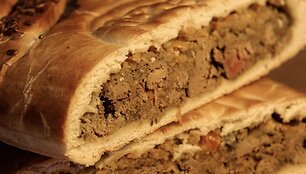 Keto duona, gardžiausi kepiniai bei &bdquo;Napoleonas&ldquo;, kokio dar, matyt, neragavote: &bdquo;Ogmios miesto&ldquo; ūkininkų turgus kviečia ruo&scaron;tis &scaron;venčių stalui 