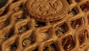 Keto duona, gardžiausi kepiniai bei &bdquo;Napoleonas&ldquo;, kokio dar, matyt, neragavote: &bdquo;Ogmios miesto&ldquo; ūkininkų turgus kviečia ruo&scaron;tis &scaron;venčių stalui 