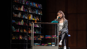 &bdquo;Pietinia kronikų&ldquo; tęsinys teatro scenoje: Editos personažas atskleidžia nutylėtą moteri&scaron;kąją 90-ųjų pusę