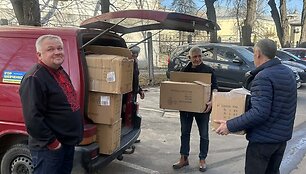 Ukrainos universitetams &ndash; daugiau nei 8 tūkst. eurų, 500 antklodžių, akumuliatoriai ir kita svarbi parama