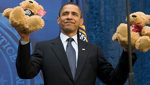 Barackas Obama laiko pliu&scaron;inius me&scaron;kiukus.