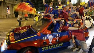 Sirgaliai būriais važinėjosi miesto gatvėmis.