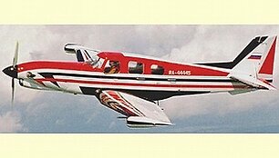 Lėktuvas CM 2000