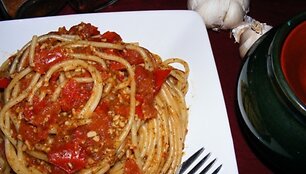 Čili pesto