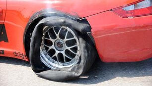 Nusimontavo Porsche ratas