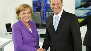 Guido Westerwelle su Angela Merkel