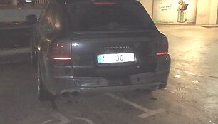 Fotopolicija: visureigis
