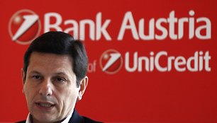 Gianni Franco Papa, vienas UniCredit vadovų