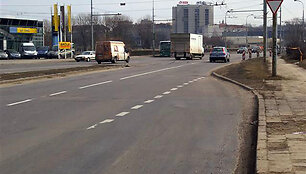 Lazdynų tilto būklė &ndash; apverktina.
