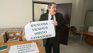 Pasak Vilniaus savivaldybės rinkimų komisijos pirmininko K.Šimo, išankstiniams prezidento rinkimams yra pasirengta, o rinkėjų srautų valdymas leis užtikrinti, kad prie balsavimo kabinų nebūtų eilių.