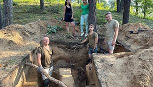 Merkinėje rasti penkių partizanų palaikai.