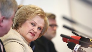 K.Prunskienė jau antrą dešimtmetį persekioja Šatrijos Raganos šešėlis.