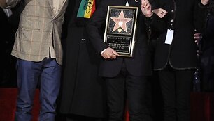 Ringo Starras (centre) nuo &scaron;iol turės savo žvaigždę.
