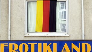 Seksas ant palangės gali baigtis labai liūdnai.