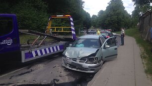 Avarija ties smegduobe Rasų gatvėje