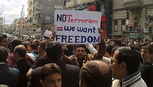 Protestai Sirijoje nesiliauja.