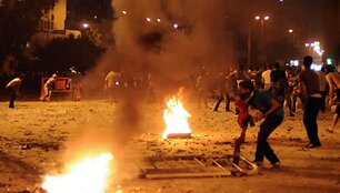 Protestuotojai prie Izraelio ambasados Kaire