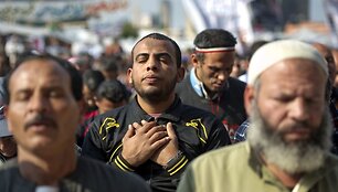 Egiptiečiai rinkimuose balsavo už islami&scaron;kas partijas.