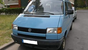 Sulaikytas automobilio Volkswagen Caravelle grobikas.