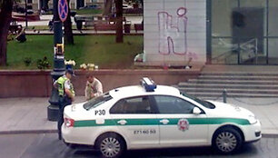 Policija sulaiko gėlių pardavėjus