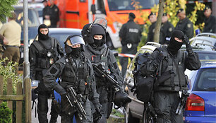 Specialiosios policijos pajėgos įvykio vietoje