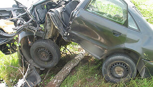Automobilis po avarijos