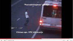 Kadras i&scaron; policijos filmuotos medžiagos