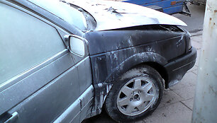 Apdegęs automobilis