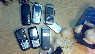 Kompiuteryje slėpti telefonai