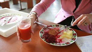 Pernai Klaipėdos miesto valstybinės maisto ir veterinarijos tarnyba gavo mažiau nusiskundimų dėl maisto nei užpernai. 