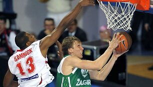Victoras Samnickas prie&scaron; Dainų &Scaron;alengą