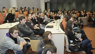 Studentų rūpestis auk&scaron;tuoju mokslu &ndash; konferencijoje &bdquo;Studentų i&scaron;&scaron;ūkiai 2011&ldquo;.