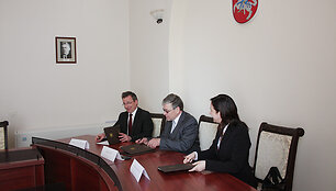 V.Nekro&scaron;ius, E.Žironas, R.Ažubalytė