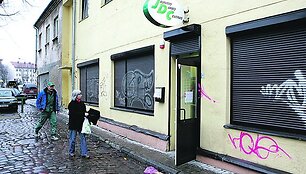 Jaunimo darbo centras Auk&scaron;tojoje gatvėje duris vėl atvers maždaug po savaitės.
