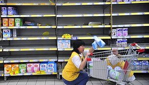 Nuodingi pieno milteliai &scaron;alinami i&scaron; parduotuvių lentynų.