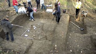 Mokslininkų teigimu, masinėje kapavietėje gali būti palaidota maždaug 100 Holokausto aukų.