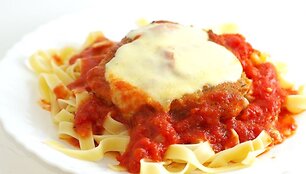 Vi&scaron;tiena su sūriu itali&scaron;kai 