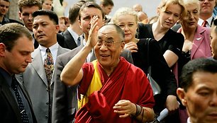 Dalai Lama pirmadienį atvyko į Prancūziją 