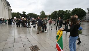 Katedros aik&scaron;tėje tvyro patriotinė nuotaika.