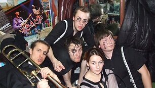 Grupė &bdquo;Suicide DJs&ldquo; kupina įspūdžių grįžo i&scaron; koncertinių gastrolių.