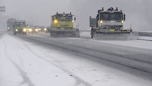 Prancūzijoje darbo kelininkams tikrai netrūksta.