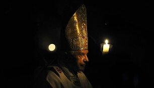 Popiežius Benediktas XVI didžiojo &scaron;e&scaron;tadienio apeigose.